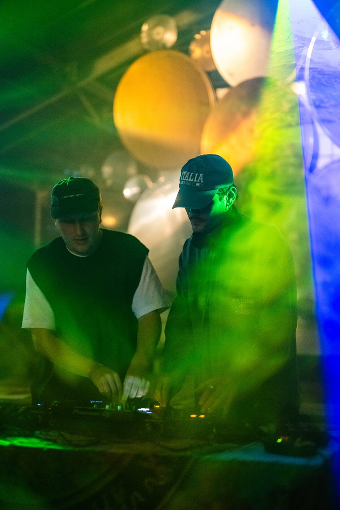 DJs im Nebel